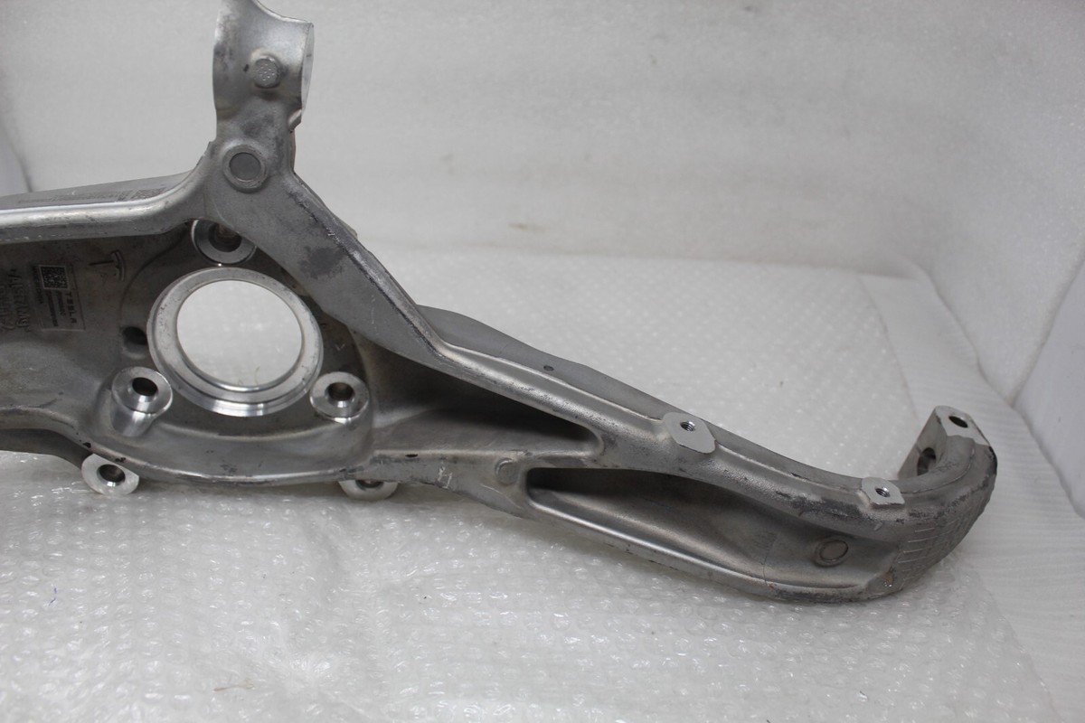 Apple - triaxel03  GENUINE 24-25 TESLA 3 FRONT RIGHT SUSPENSION SPINDLE KNUCKLE