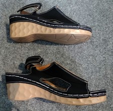 Sandales noires - Taille 37 -