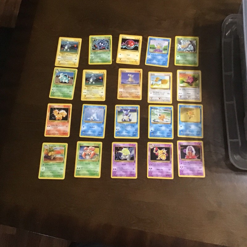 Nintendo Pokémon TCG card lot 20 randomized cards standard size base set 2 2.0 