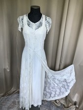 Vintage 50's ivory long Bridal Peignoir 2 pc made of intricate lace and chiffon