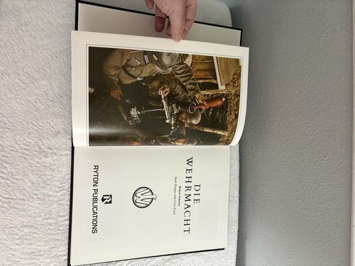 Die Wehrmacht: Vol.2 by Uwe Feist; G++ - Picture 7 of 21