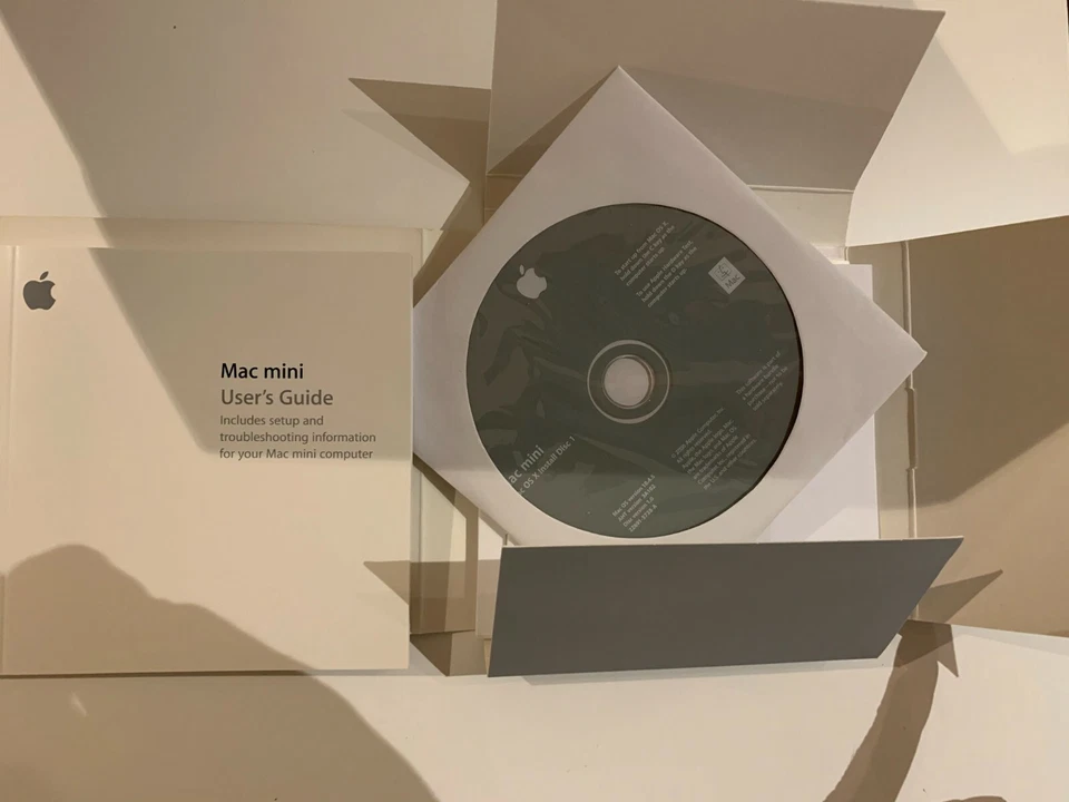 Apple Mac mini Desktop - MA206LL/A (February, 2006) - Image 3 of 4