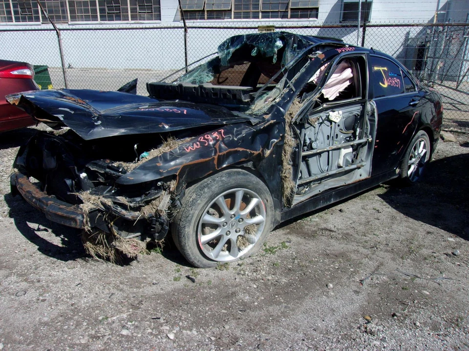 Volante usado se adapta a: volante Acura Tsx 2006 grado A Foto 4 de 4