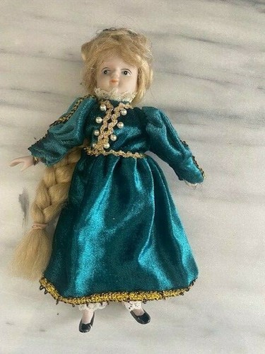 Vintage Porcelain Doll Rapunzel 8.5 
