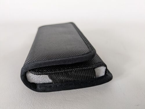 Horrizontal nylon cell phone pouch 6.5x3.5x.5 inch - Picture 3 of 5