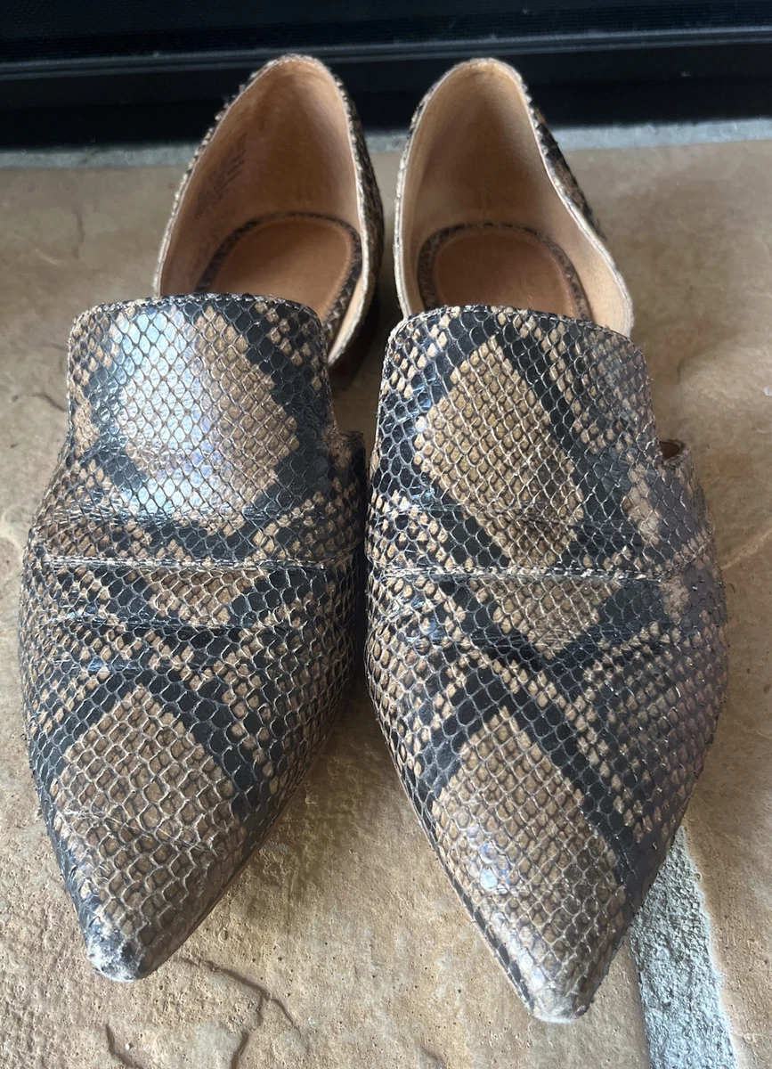 Toby flat hotsell franco sarto