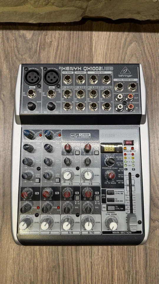 Behringer XENYX QX1002 USB Mischpult, inkl. vielen Anschlusskabeln - Bild 3 von 4