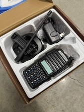 Baofeng UV-22 Dual Band Ham Radio Walkie Talkie USB-C Charger Mic