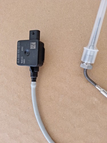 A0009054009 Temperatursensor Mercedes Neu - Bild 1 von 3