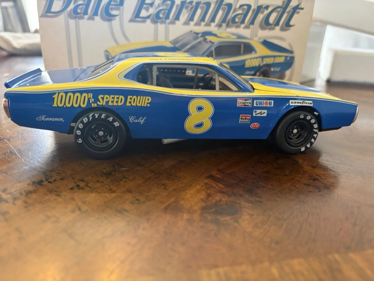 Dale Earnhardt Diecast Racing Cars 1:24 1975 Vehicle Year for sale