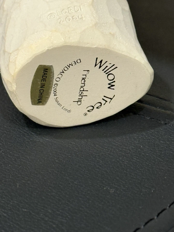 Willow Tree "Friendship" by Susan Lordi Figurine 2004, EUC - Image 4 of 4