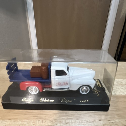 Pepsi Diecast Model Truck Collectible White Blue Red Soda Theme