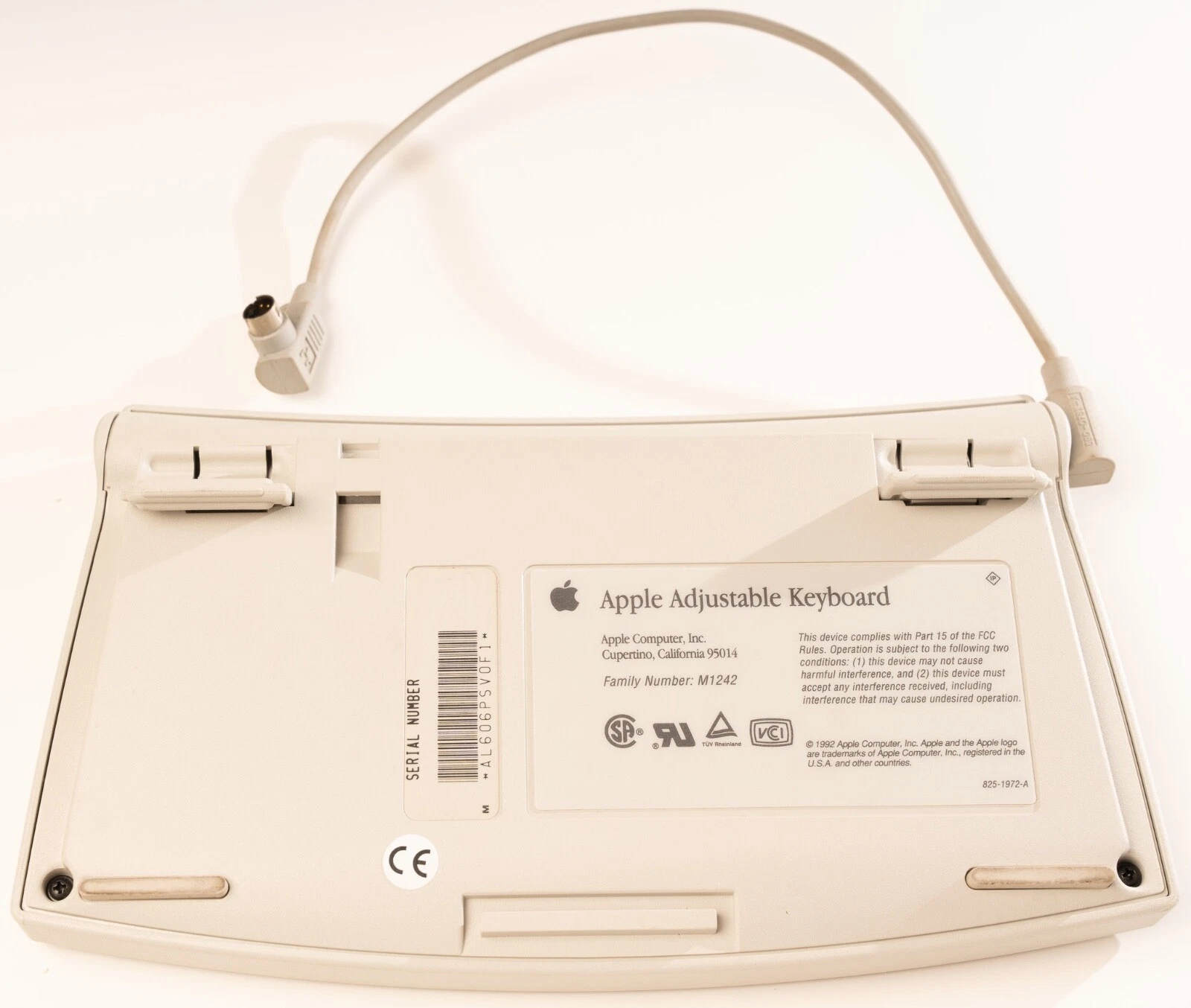 Additional photo for Apple Macintosh Adjustable Keyboard (Model M1242) with ADB Cable