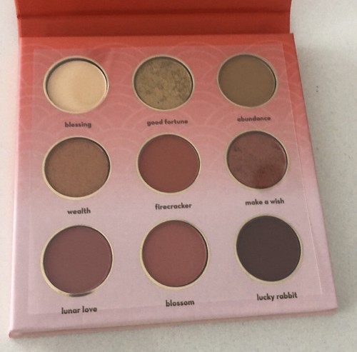 THE CREME SHOP X HELLO KITTY AND FRIENDS MOON GAZE 9 COLOR PALETTE NEW - Picture 3 of 6