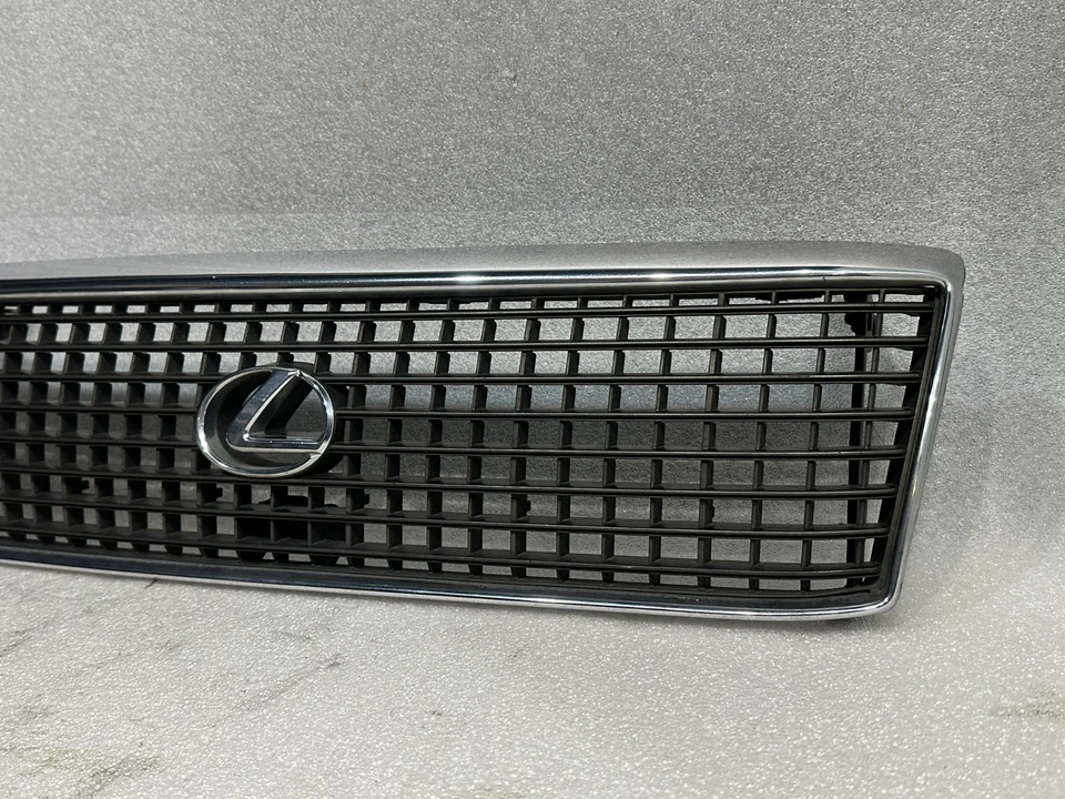 Rejilla del radiador delantero Lexus LS400 1990-1992 con emblema 53100-50010 Foto 3 de 4