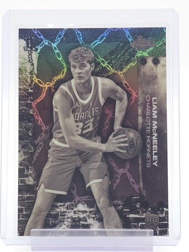 LIAM MCNEELEY 2025-26 TOPPS CHROME X CACTUS JACK ROOKIE REFRACTOR HORNETS Q7600