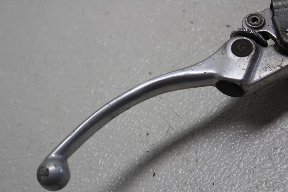Главный цилиндр переднего тормоза 1986 Honda Interceptor 750 Vfr750f с рычагом - Изображение 2 из 4