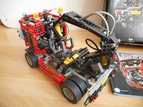 LEGO Technic Truck with Crane with Box (Lego No: 8436)