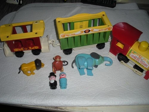 Vintage Fisher Price Little People Play FAMILY CIRCUS TRAIN #991