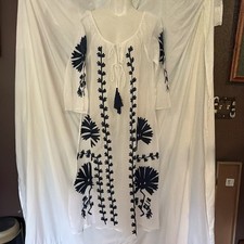 RHEA Kaftan BOHO Cover Up Women’s One Size White Embroidered Beach Vacation NEW