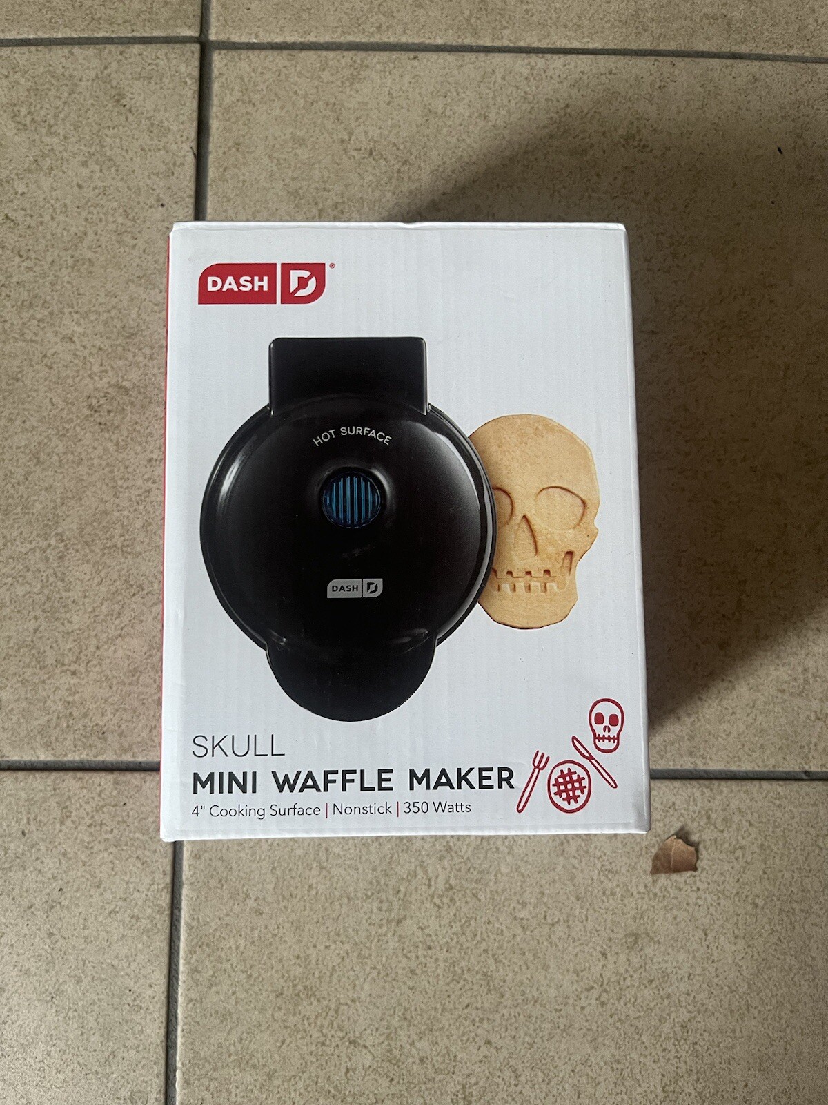 Dash Skull Mini Waffle Maker 4