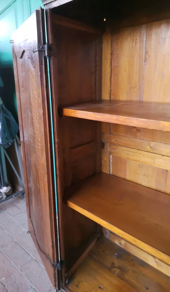 Museale Armadio Stipo Dispensa Luigi XV Parmigiano in noce - Immagine 4 di 4