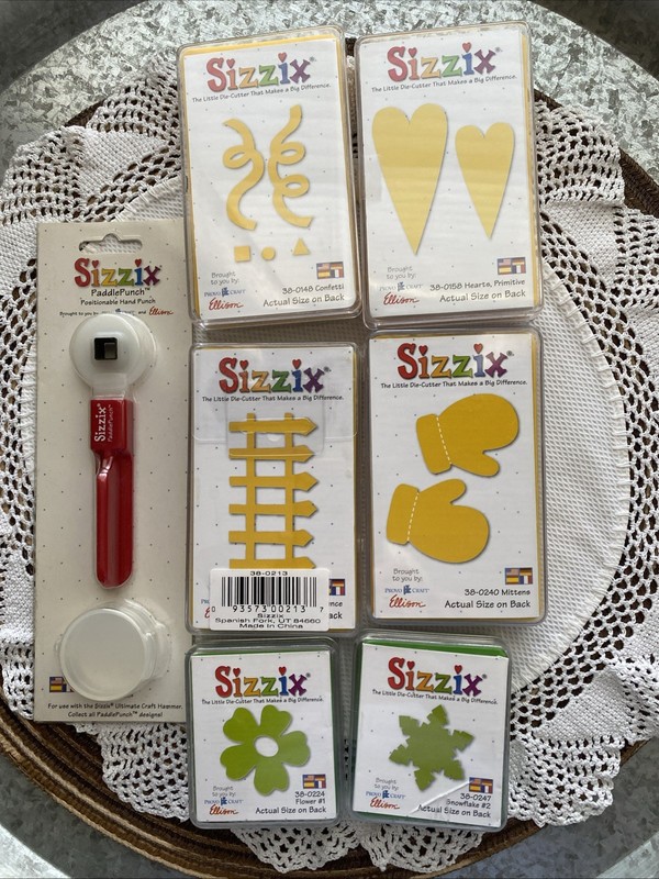 6 PROVO CRAFT SIZZIX ORIGINALS RED DIES & 1 SQUARE PADDLEPUNCH