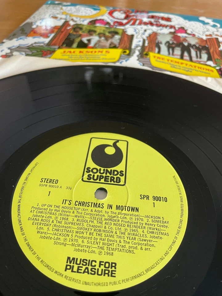 ITS CHRISTMAS IN MOTOWN - JACKSON 5 * STEVIE WONDER * THE SUPREMES 1973 UK LP EX - Image 3 of 4