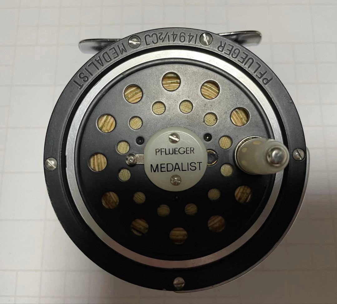 PFLUEGER Medalist 1494 1/2 CJ Fly Reel Japan Vintage DT5-7 Free