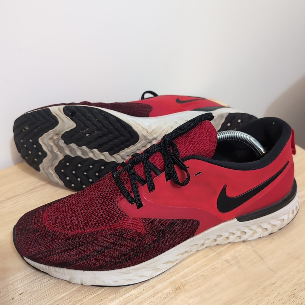 Nike Odyssey React Flyknit Men display picture 1