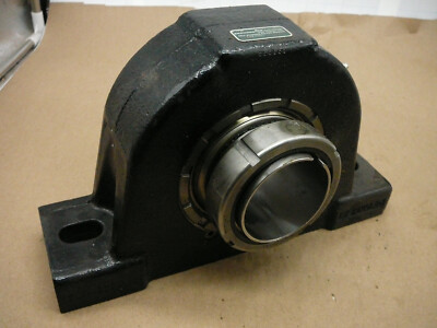 REXNORD SELF-ALIGNING ROLLER BEARING PILLOW BLOCK 2-7/16'' BORE ZAF6207 (NO BOX)