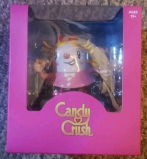 Candy Crush Tiffi Figurine Figure 2017 King Game Display Toy Pink Dress Red Bow