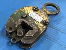 SAFETY CLAMP MODEL VL UNIV VERTICAL CLAMP 1 TON 0-1-3/8" VLC FOR PARTS (H9)