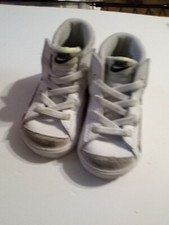 Slightly used infant nike blazer mid '77 white with black blaze sneakers