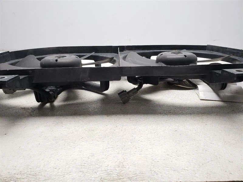 2000 2001 Infiniti I30 радиатор вентилятор двигателя вентилятор в сборе через 1/00 OEM 214815U000 - Изображение 3 из 4