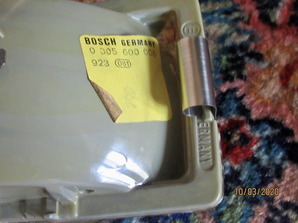 Bosch halogen driving lamp  Bosch 0 305 600 006 Mercedes Rolls Royce RARE NOS