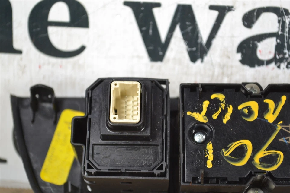 7423202B10 Interruptor ventana maestra puerta conductor Toyota Corolla 2003-08 15H7 503 B1 Foto 3 de 4