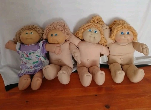 Vintage Lot of  4 Coleco Cabbage Patch Kids