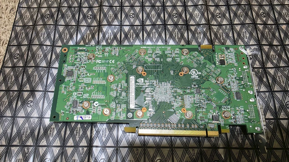 NVIDIA GeForce 8800GT 512MB GDDR3 PCI-e Graphics Card 0V101298 - Image 3 of 4