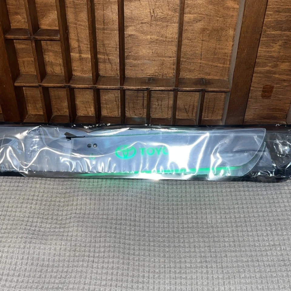 Lámpara de pedal de puerta de coche Toyota x 2 LED cambiante de color Foto 4 de 4