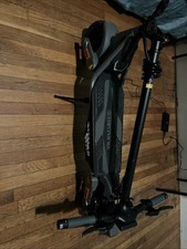 Electric scooter. Its used goes 35 mph and lats 35 miles 1200 watt