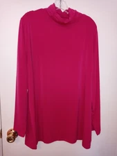 SUSAN GRAVER ladies plus size hot pink long sleeved mock turtleneck size 2X