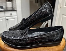 SAS Shoes Women’s Simplify Black Croc Loafer Size 9.5 S (Slim) EUC Made In USA