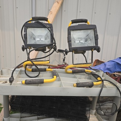 Halogen Work Light - Cooper Lighting 14F7 - Rugged & Suitable For