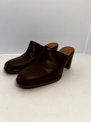 BASS Leather Clog Mules Heeled Women s Size 5.5 Made in Romania Central Park