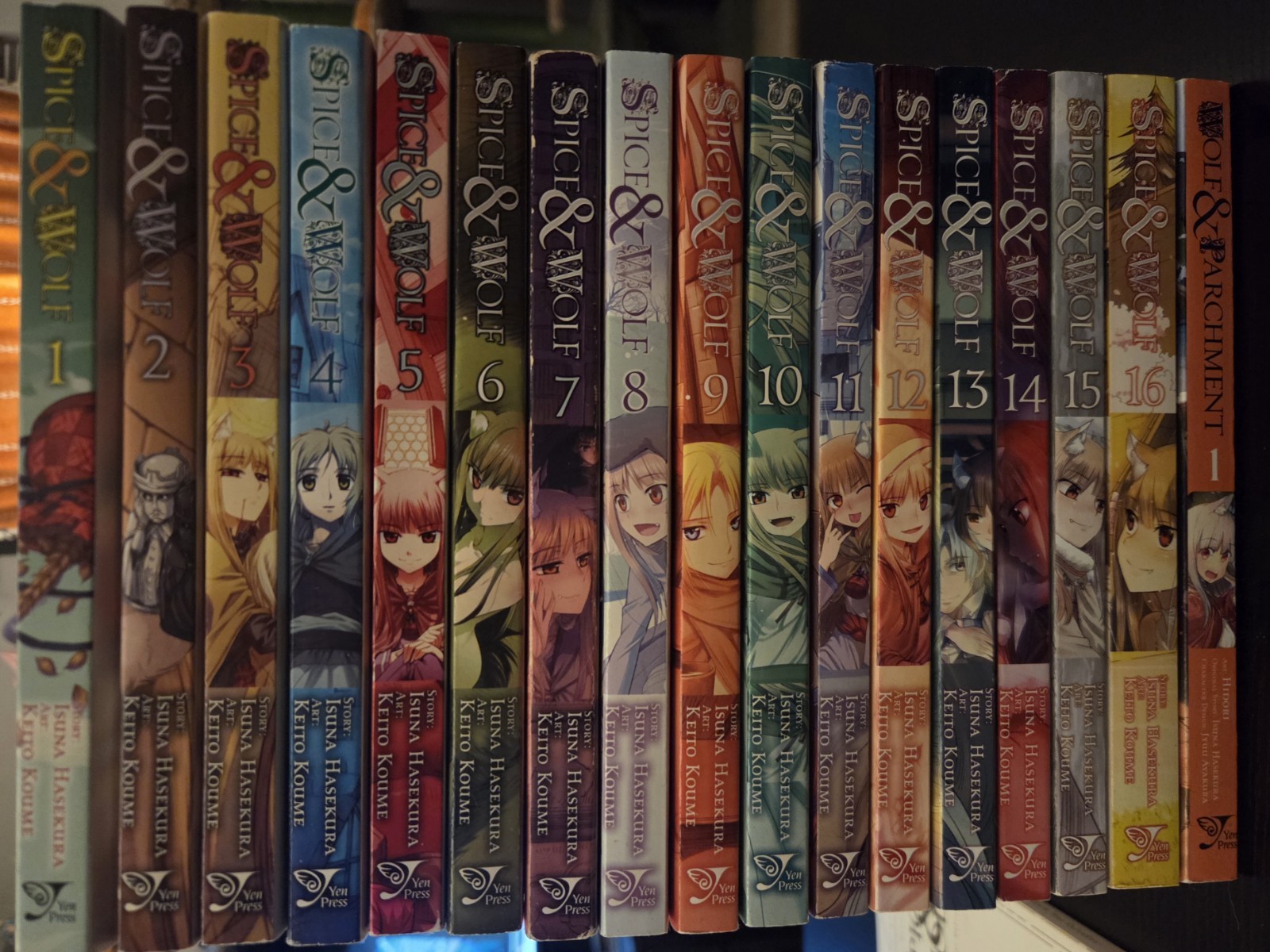 Serie Manga Completa Spice and Wolf Yen Press (Vol. 1-16) + Libro de arte