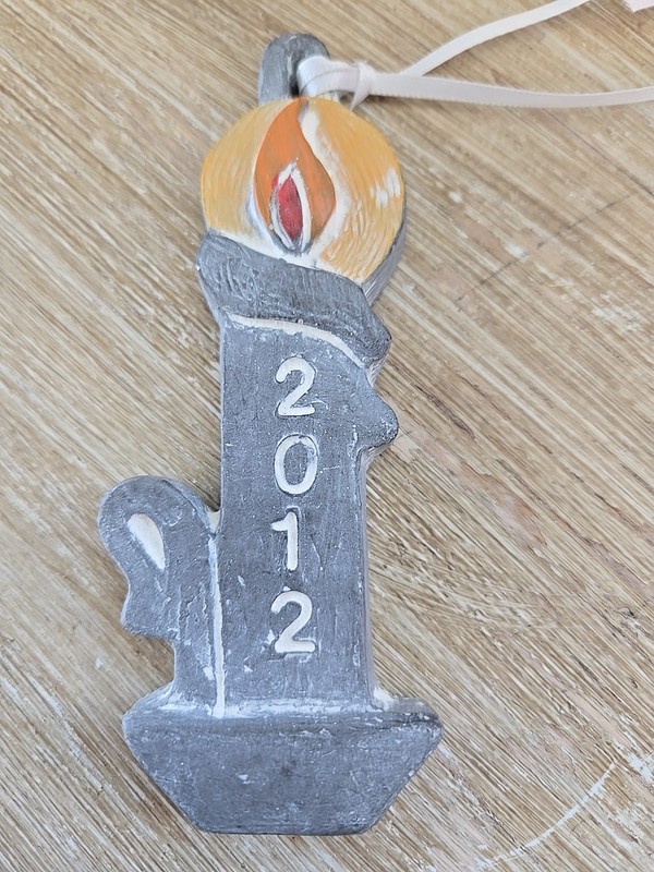 Isabel Bloom 2012 LIGHTED CANDLE Christmas Tree Ornament Sculpture Rare