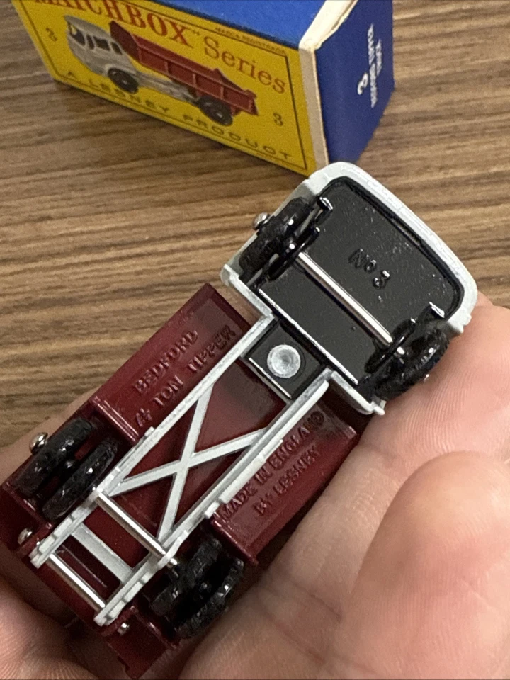 Camión de volteo vintage Lesney Matchbox Bedford volquete con caja #3 ¡Nuevo! Foto 3 de 4