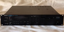 Vintage Roland S-550 Digital Sampler Rackmount MIDI Powers On