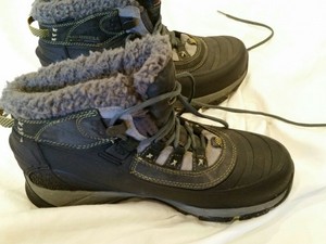 merrell winter hiking boots womens